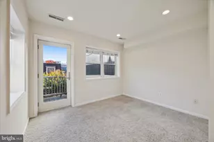 2032 Pine St, Philadelphia, PA 19103 - Photo 7