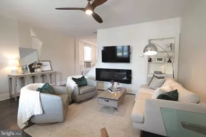 615 Solly Avenue, Philadelphia, PA 19111 - Photo 3