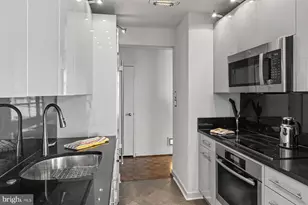 224 W Rittenhouse Square, Philadelphia, PA 19103 - Photo 13