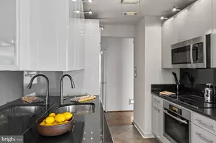 224 W Rittenhouse Square, Philadelphia, PA 19103 - Photo 11