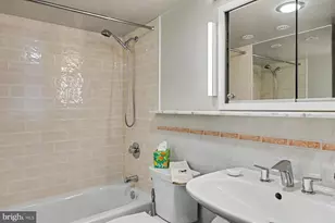 224 W Rittenhouse Square, Philadelphia, PA 19103 - Photo 19