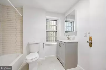 2036 Mount Vernon Street #1R, Philadelphia, PA 19130 - Photo 3