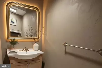 24 W Johnson Street, Philadelphia, PA 19144 - Photo 5