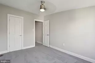 1930 Pierce St, Philadelphia, PA 19145 - Photo 11