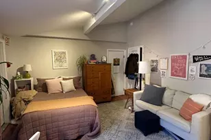 910 Clinton St, Philadelphia, PA 19107 - Photo 3