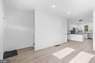 3943 Dell St, Philadelphia, PA 19140 - Photo 7