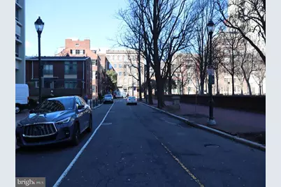 604 S Washington Square #2411, Philadelphia, PA 19106 - Photo 7