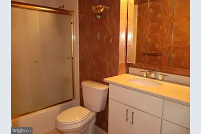 604 S Washington Square #2411, Philadelphia, PA 19106 - Photo 19