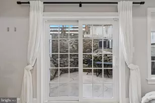 216 Wendover St, Philadelphia, PA 19128 - Photo 11