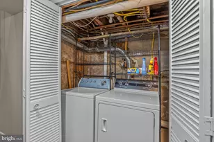 1930 Christian St, Philadelphia, PA 19146 - Photo 15