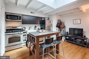 1320 Pine St, Philadelphia, PA 19107 - Photo 3