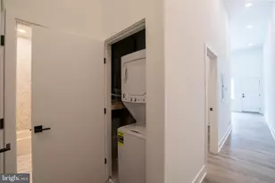 1420 Point Breeze Ave, Philadelphia, PA 19146 - Photo 9