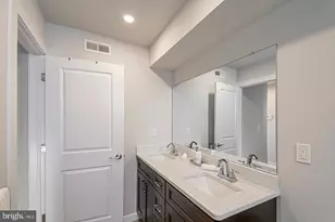 2535 Annin St, Philadelphia, PA 19146 - Photo 17