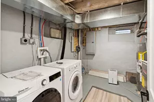 2242 S Bonsall St, Philadelphia, PA 19145 - Photo 9