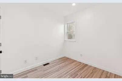 2242 S Bonsall Street, Philadelphia, PA 19145 - Photo 13