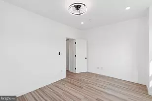 2242 S Bonsall St, Philadelphia, PA 19145 - Photo 17