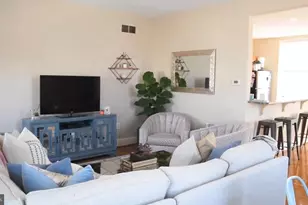 1906 Fairmount Ave, Philadelphia, PA 19130 - Photo 3