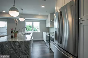 817 N 20th St, Philadelphia, PA 19130 - Photo 3