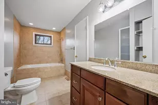 804 Keely Pl, Philadelphia, PA 19128 - Photo 13