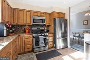 7265 Hill Rd, Philadelphia, PA 19128 - Photo 7