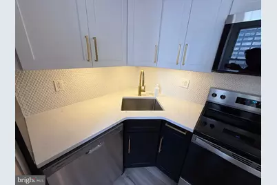 2008 Chestnut Street #4, Philadelphia, PA 19103 - Photo 7