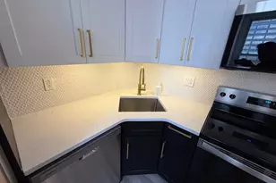 2008 Chestnut St, Philadelphia, PA 19103 - Photo 7