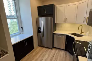 2008 Chestnut St, Philadelphia, PA 19103 - Photo 3