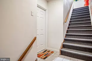 117 Green Ln, Philadelphia, PA 19127 - Photo 11