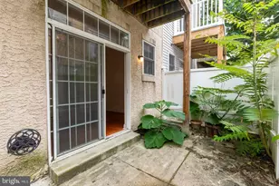 1017 S Dorrance St, Philadelphia, PA 19146 - Photo 9