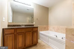 1017 S Dorrance St, Philadelphia, PA 19146 - Photo 29