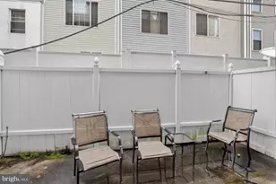 1017 S Dorrance St, Philadelphia, PA 19146 - Photo 29