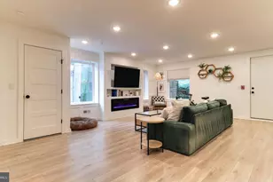 1206 N Orianna St, Philadelphia, PA 19122 - Photo 3