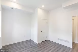 2131 N 8th St, Philadelphia, PA 19122 - Photo 13