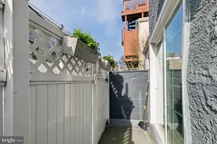 2412 Madison Square, Philadelphia, PA 19146 - Photo 15