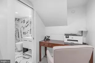 219 S 18th St, Philadelphia, PA 19103 - Photo 21