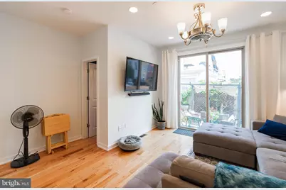 2029 E Huntingdon Street, Philadelphia, PA 19125 - Photo 9