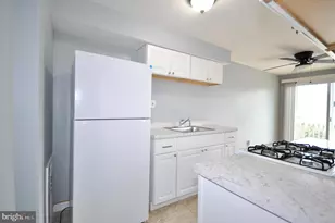 3432 Ashfield Ln, Philadelphia, PA 19114 - Photo 3