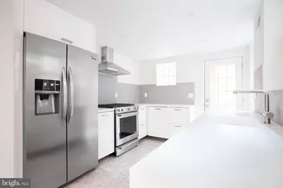 238 Fairmount Avenue, Philadelphia, PA 19123 - Photo 5