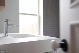 238 Fairmount Ave, Philadelphia, PA 19123 - Photo 17