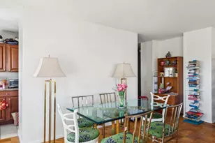 210 Locust St, Philadelphia, PA 19106 - Photo 3