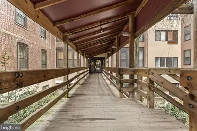 301 Race Street #C002, Philadelphia, PA 19106 - Photo 27