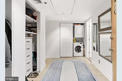 301 Race Street #C002, Philadelphia, PA 19106 - Photo 21