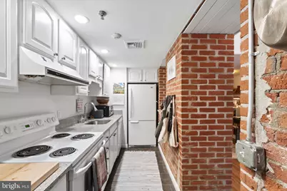 301 Race Street #C002, Philadelphia, PA 19106 - Photo 11