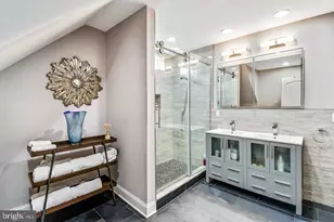 1945 Watkins St, Philadelphia, PA 19145 - Photo 27