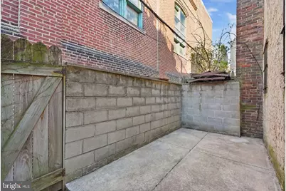 455 Fairmount Avenue, Philadelphia, PA 19123 - Photo 11