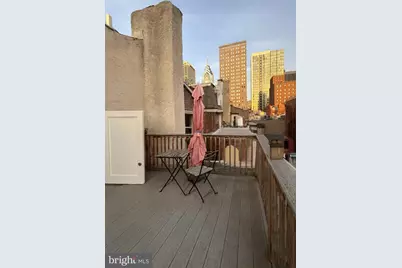 2034 Chestnut Street #3R, Philadelphia, PA 19103 - Photo 7