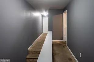 6137 W Jefferson St, Philadelphia, PA 19151 - Photo 9