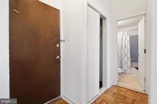 2201 Pennsylvania Ave, Philadelphia, PA 19130 - Photo 17
