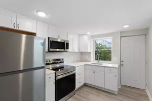 3010 Emerald St, Philadelphia, PA 19134 - Photo 9