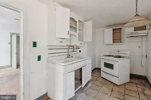 1318 Sellers St, Philadelphia, PA 19124 - Photo 9